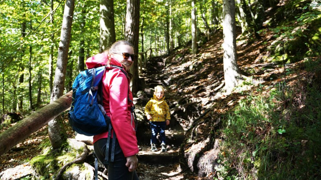 Wandeling naar Percinik Waterval Slovenië Rondreis Slovenië en Kroatië met kinderen